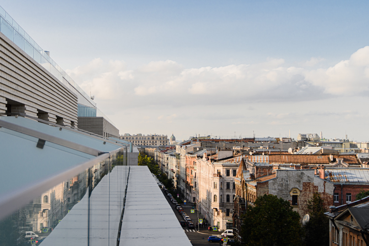 Вид с террасы YES Marata