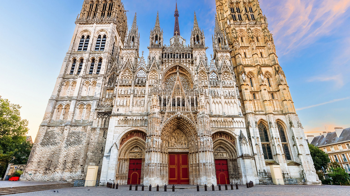 Руанский собор (года постройки 1145-1506 г.г.) →