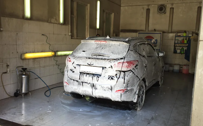Защита кузова без переплаты: правильный алгоритм нанесения гидрофобных покрытий после бесконтактной пены