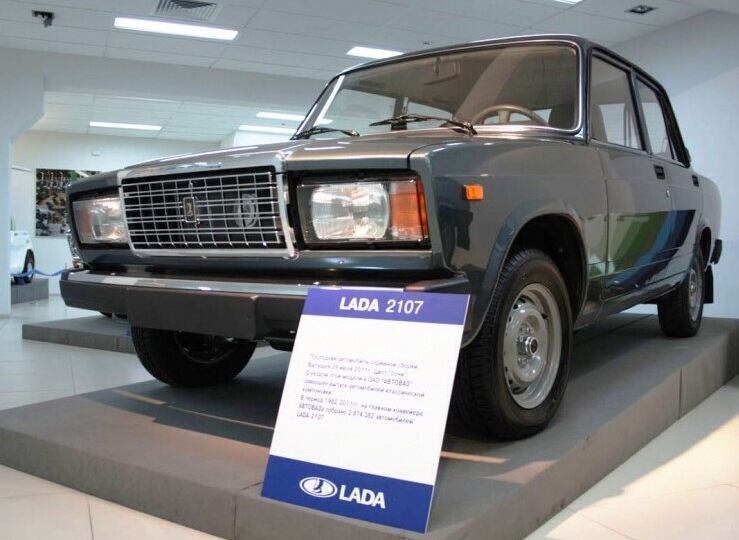 Как ВАЗ 2107 в 2010 году стала хитом продаж и почему уже через 2 года ее сняли с производства