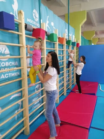 Все мы были когда-то детьми и груз "прошлого" лежит у нас на плечах...