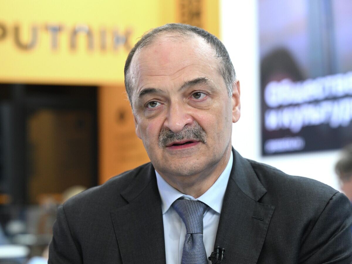    Глава Республики Дагестан Сергей Меликов на стенде РИА Новости | © РИА Новости / Александр Кряжев