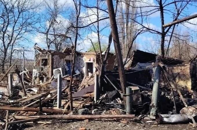 Первомайск, ночной удар БПЛА по частному сектору, есть разрушения и пострадавшие, источник сообщество KRM РФ в мессенджере МАХ