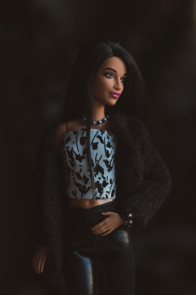 Barbie fashionistas 215 на стандртном МТМ теле