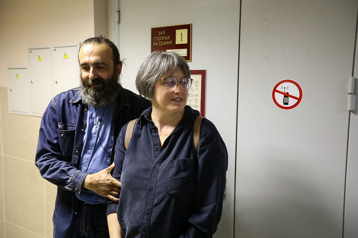 иноагент Михнов-Вайтенко и Наталья Сивохина