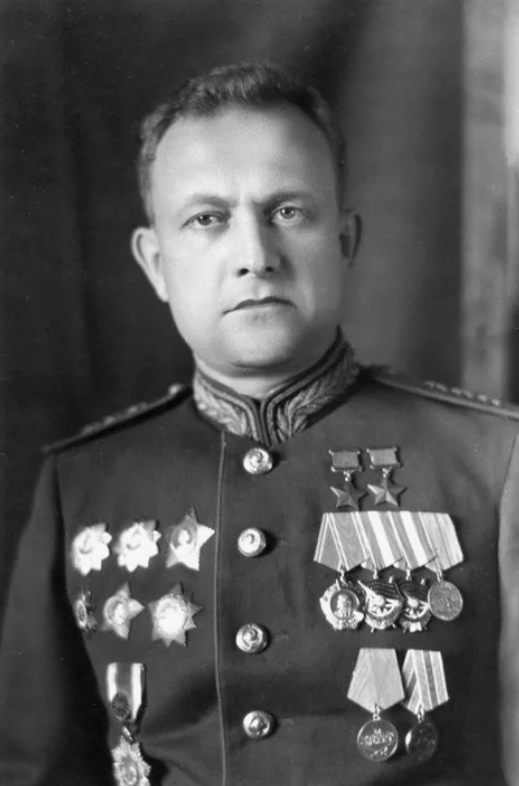 Т.Т.Хрюкин (1910-1953). Источник - https://warheroes.ru/hero/hero.asp?Hero_id=325