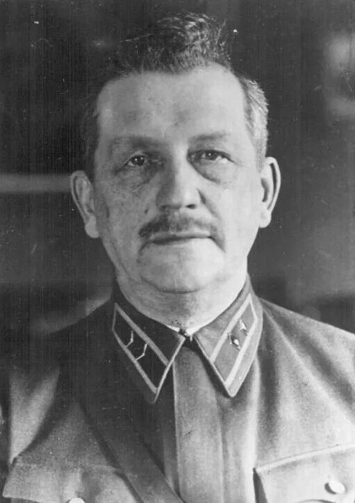 А.А. Игнатьев . Фото в свободном доступе в интернете 