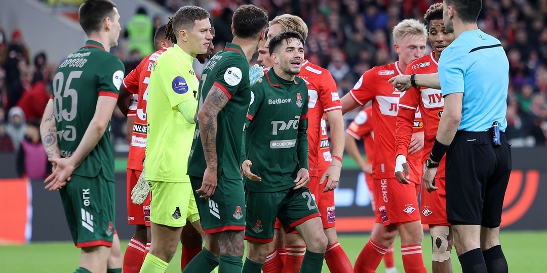 Экс-форвард «Локомотива»: «Судьи играют за «Спартак». Они так могут и бронзу взять»