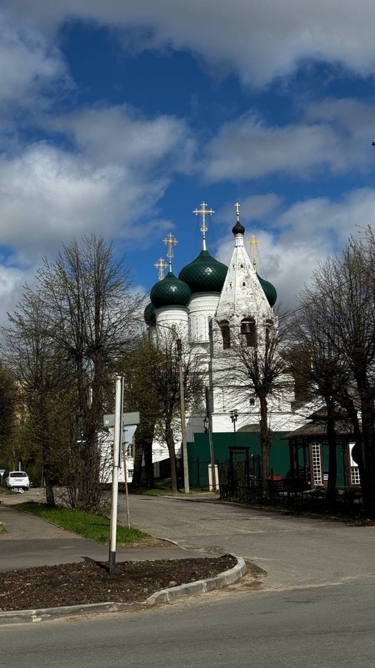 Кострома за один день: древняя столица, вкусная еда и золотые купола