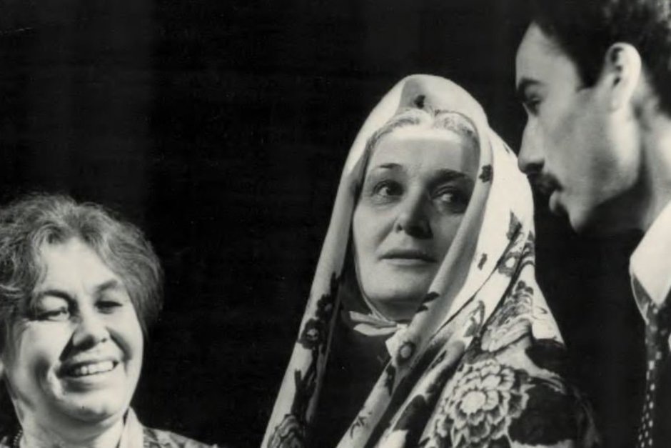    Эту пьесу в Тинчуринском ставили в 1970-е. Роза Хабибрахманова, Исламия Махмутова, Гафур Каюмов. предоставлено пресс-службой театра К.Тинчурина