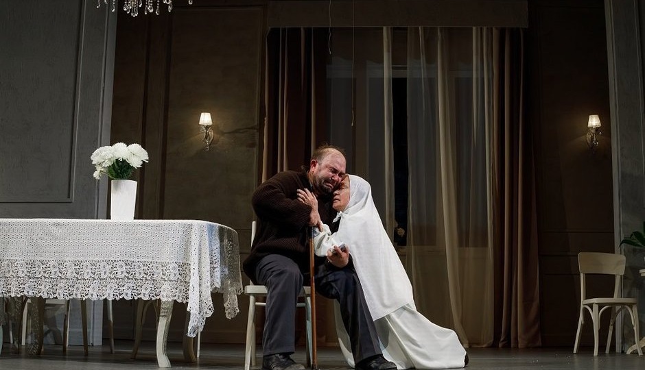 В Тинчуринский театр «Мама приехала»