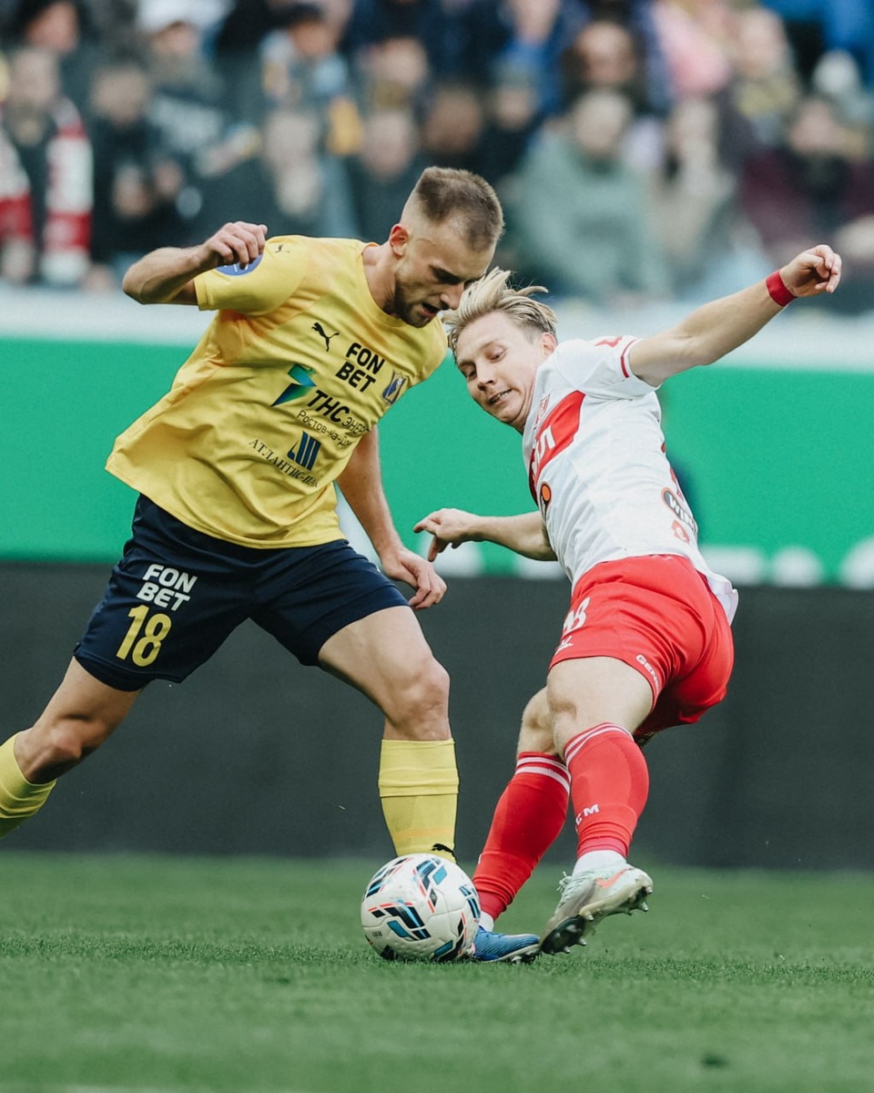 Ростов - Спартак - 1:1. Константин Кучаев против Наиля Умярова. Фото ФК СПАРТАК