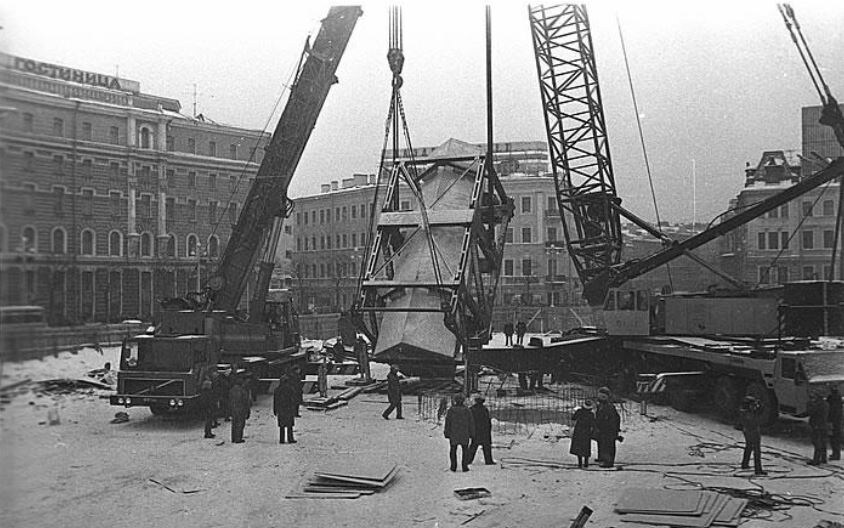 О саркастической благодарности и о схеме подъёма колонн