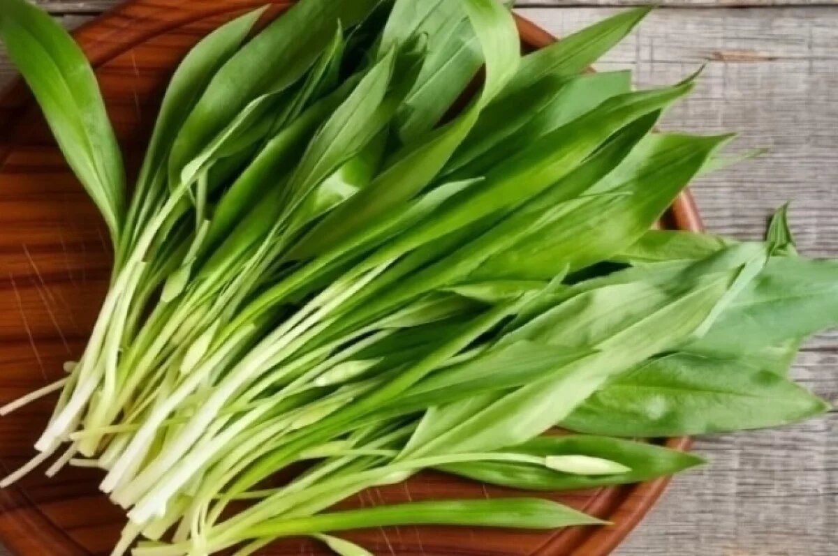    Туляков настоятельно просят не покупать черемшу у бабушек на развалах