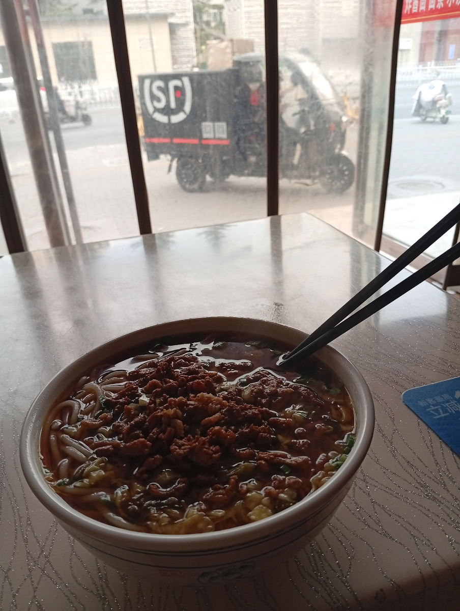 Опять первый суп в Ланьчжоу за 120 рублей непреодолимая лоханка