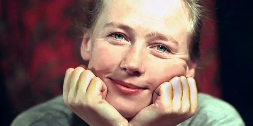 "Бог пожалел Сережу — теперь он с мамой": Ия Саввина всю жизнь посвятила "солнечному" сыну и даже ради него долго не разводилась