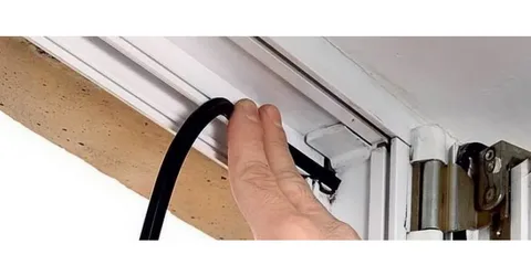 Замена уплотнителя на балконной двери.