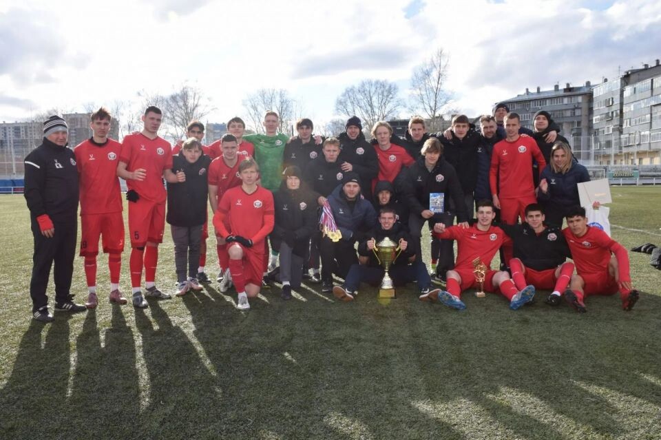    Есть реванш! Томский „КДВ-2″ стал победителем 25-го турнира памяти Василия Фомичева (фото)