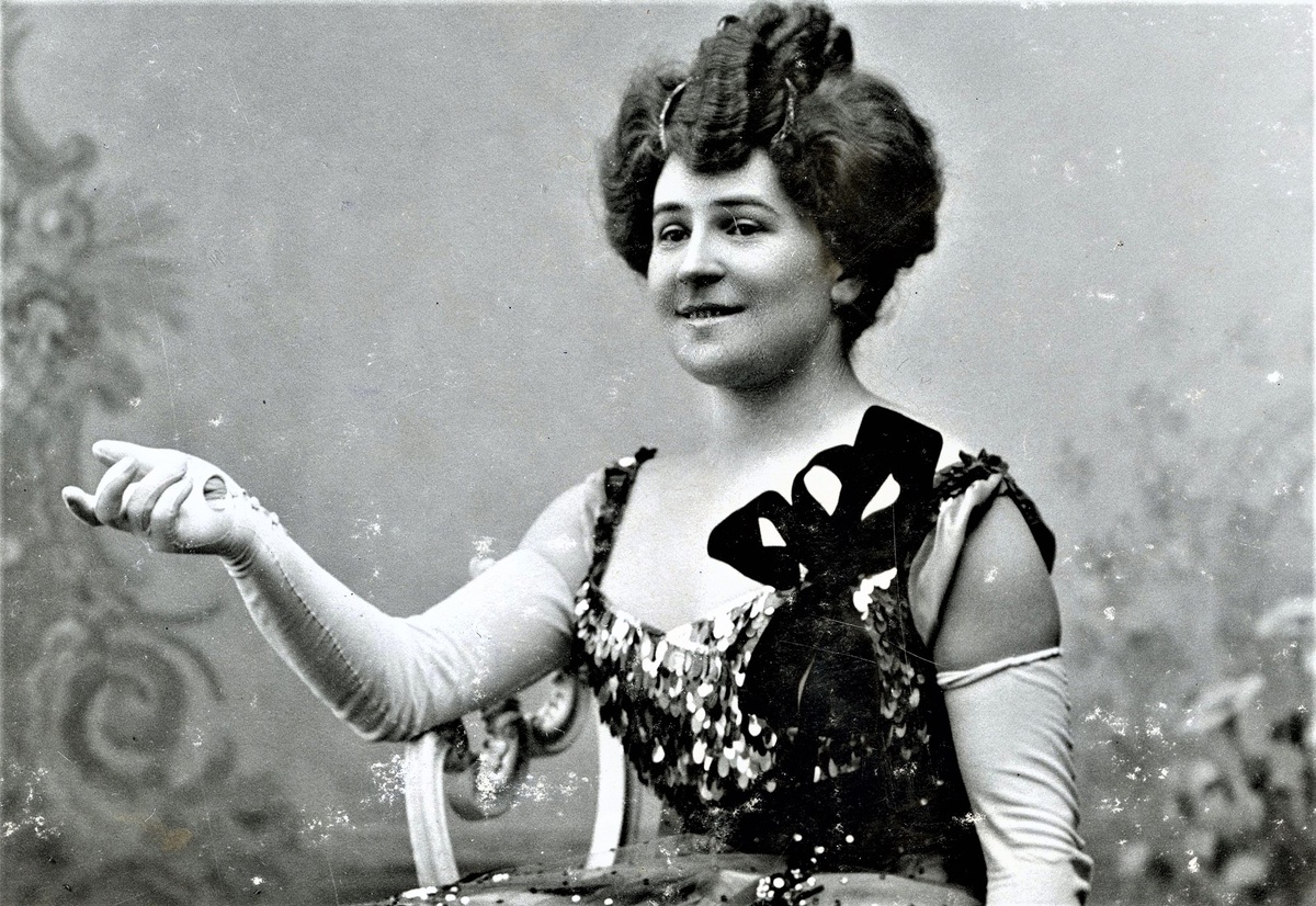 Ольга Книппер в пьесе В. Немировича «В мечтах» 1901 г.