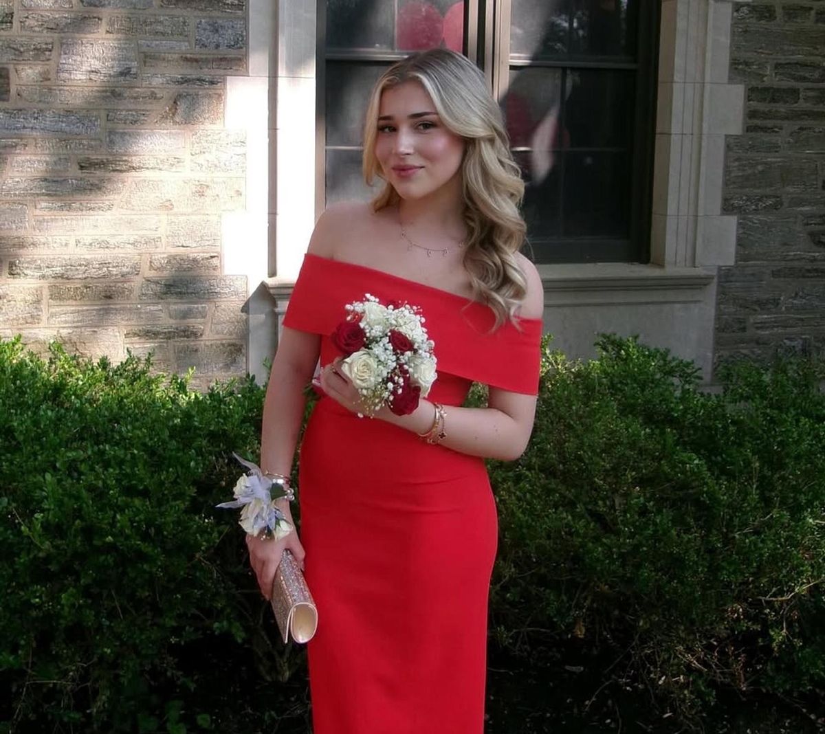    Микелла Абрамова на выпускном. Фото: Инстаграм (запрещён в РФ) @mikellaabramova