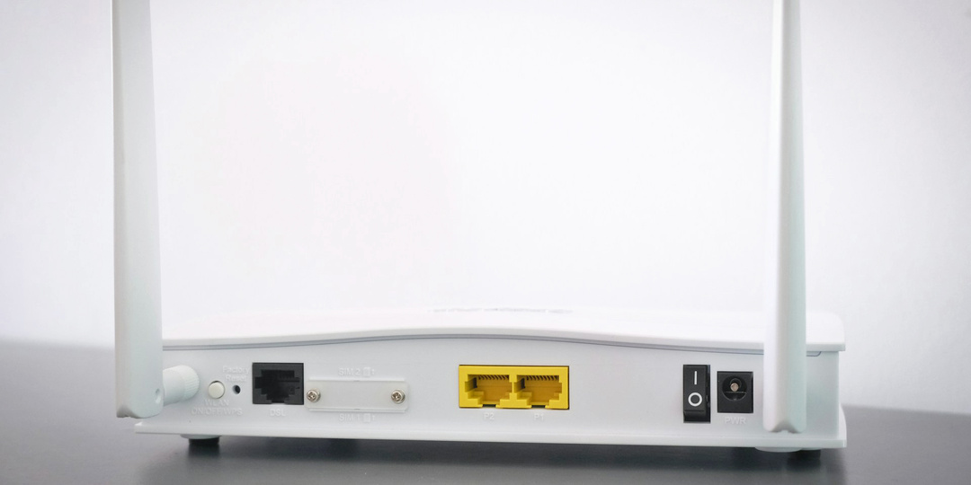 5 ситуаций, когда Wi-Fi роутер нужно отключить из розетки