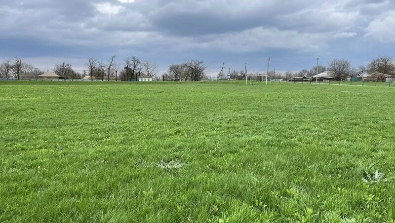    Многофункциональная спортплощадка будет расположена на этом пустыре Фото: Администрация Апанасенковского округа