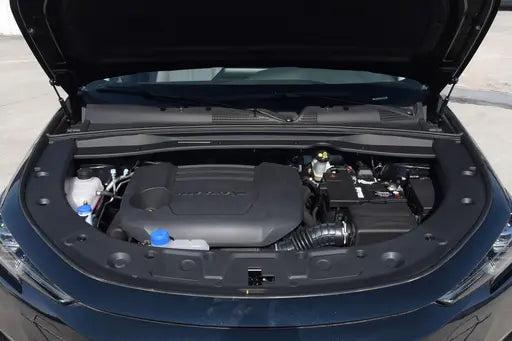 Под капотом UNI-K — тот самый двигатель, который страдает, если бензин попадает в масло