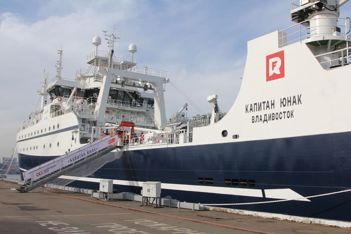    «Капитан Юнак»
