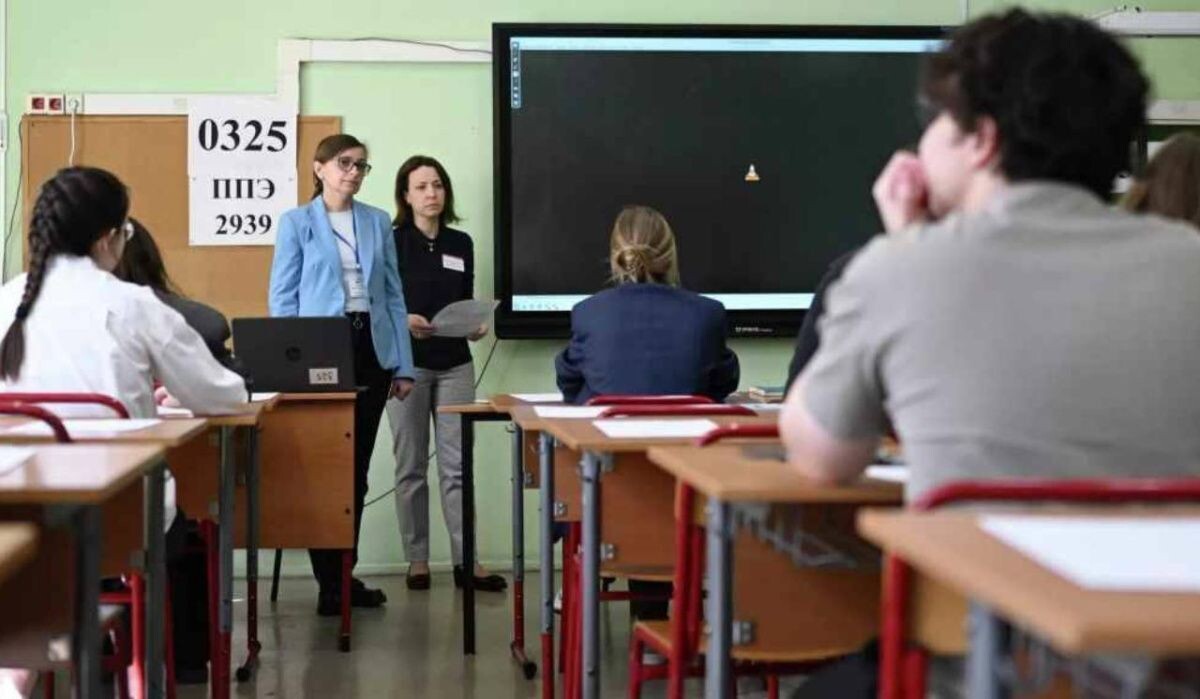     Сдача ЕГЭ. Источник: ria.ru Автор фото: Алексей Майшев