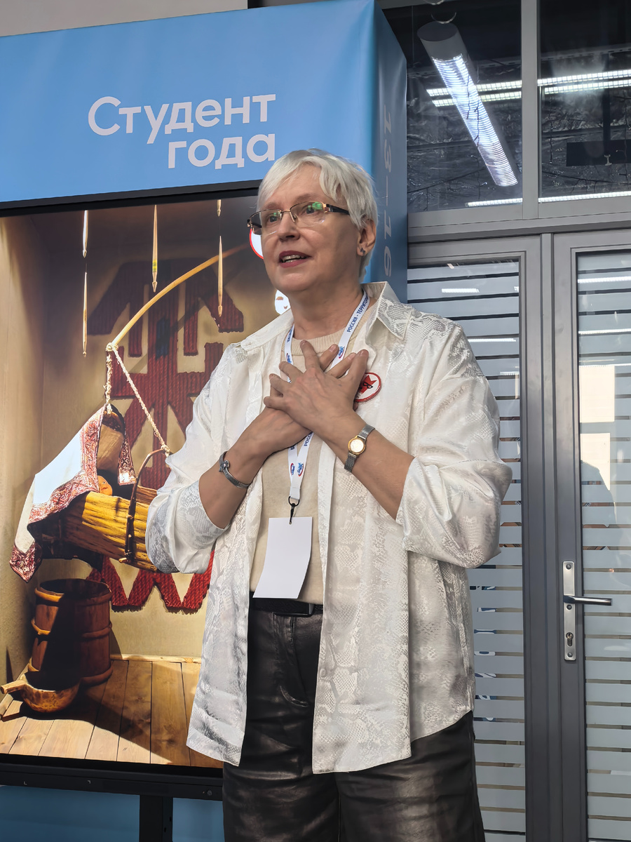 Маргарита Почитаева во время выступления на защите проектов (© Анна, «Маяк энтузиастов»)