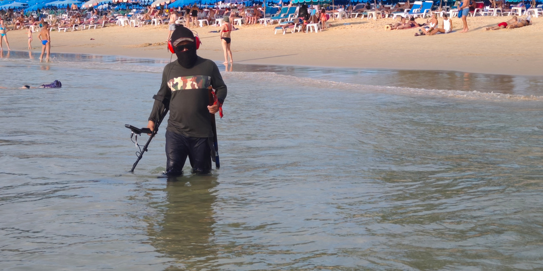 Пляж Карон на Пхукете: золотая середина между Патонгом и Катой