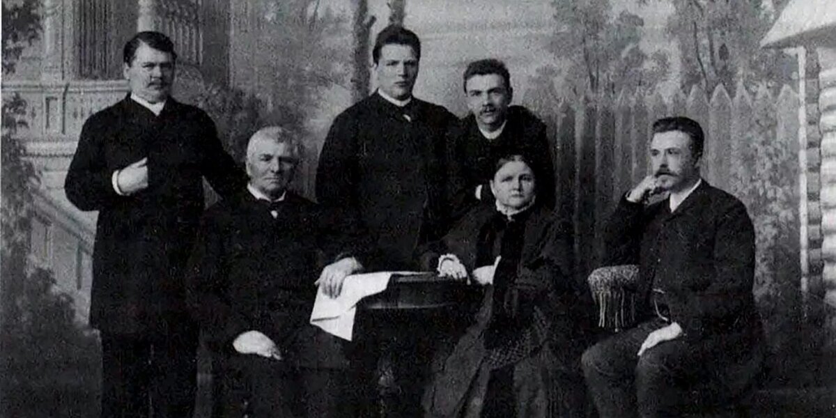 (Московские купцы братья Петр, Александр и Василий Бахрушины)