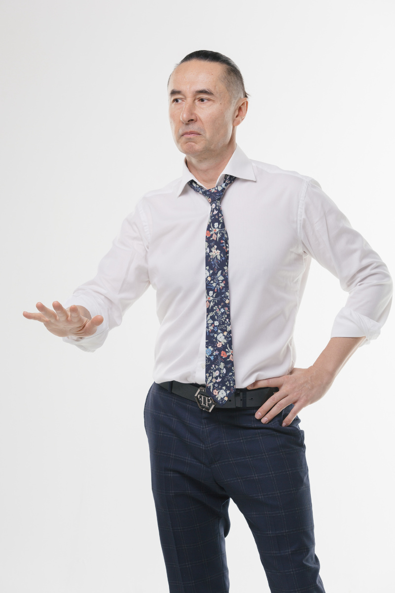 34 года бизнес-практики
Президент API (Ассоциации профессиональных интернет -предпринимателей
Действующий предприниматель
Бизнес-стратег
Эксперт в области наставничества
Помог 453 предпринимателю стать миллионером
Лектор Российского общества «Знание»
Общественный деятель и просветитель в области бизнес-образования
Основатель обучающего сообщества SunTeam International с 1998 года.
лицензии  на осуществление образовательной деятельности  Nº 16-10/5576