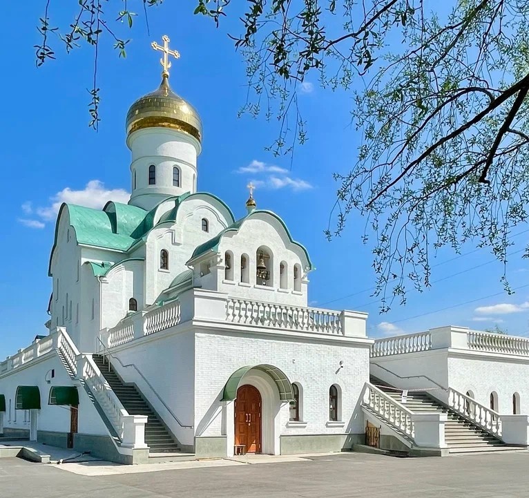 Храм в честь Чуда Архангела Михаила в Хонех в Братееве, Москва, фотография из открытых источников Яндекса