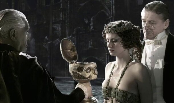 "Я пью ваше здоровье": чаши из черепов - умысел и домысел