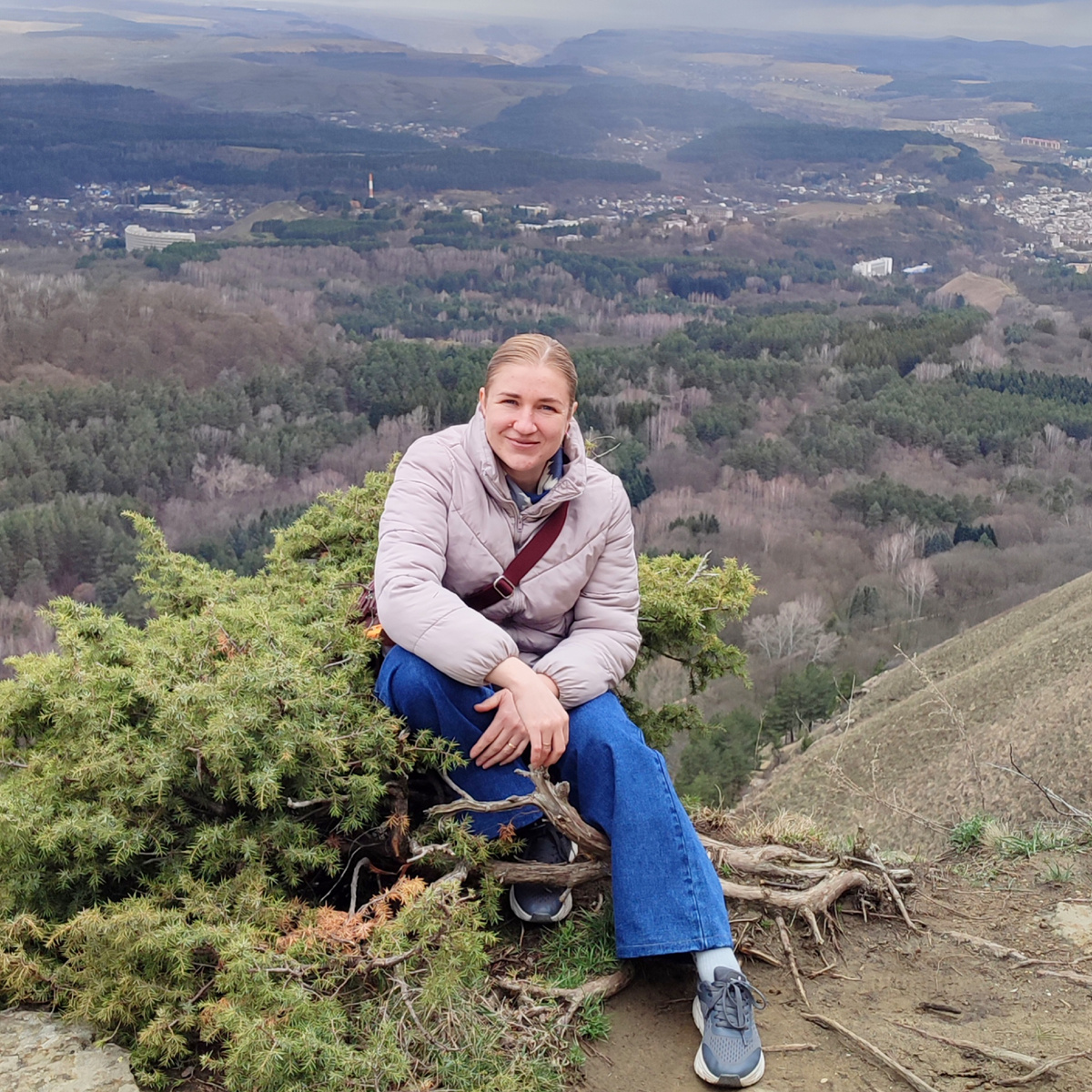 Кисловодск. Смотровая площадка. Мы всегда останавливаемся здесь надолго. Эти места созданы для фото