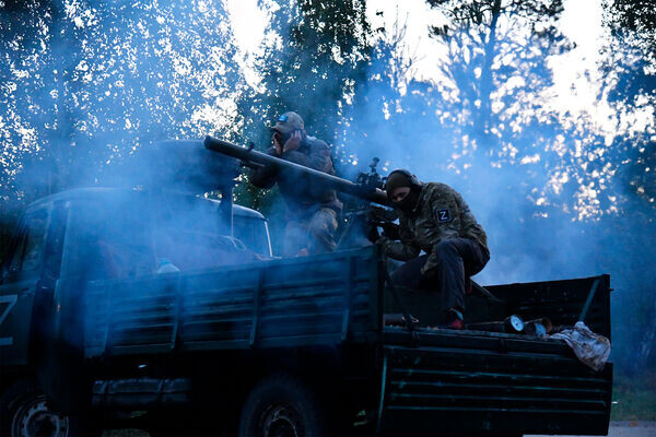 Военнослужащие войск специального назначения ВС РФ в ходе боевой операции на Харьковском направлении / Виктор Антонюк/РИА «Новости»   📷