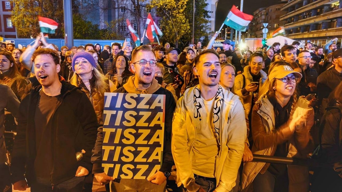    Основной электорат победившей партии - молодёжь.