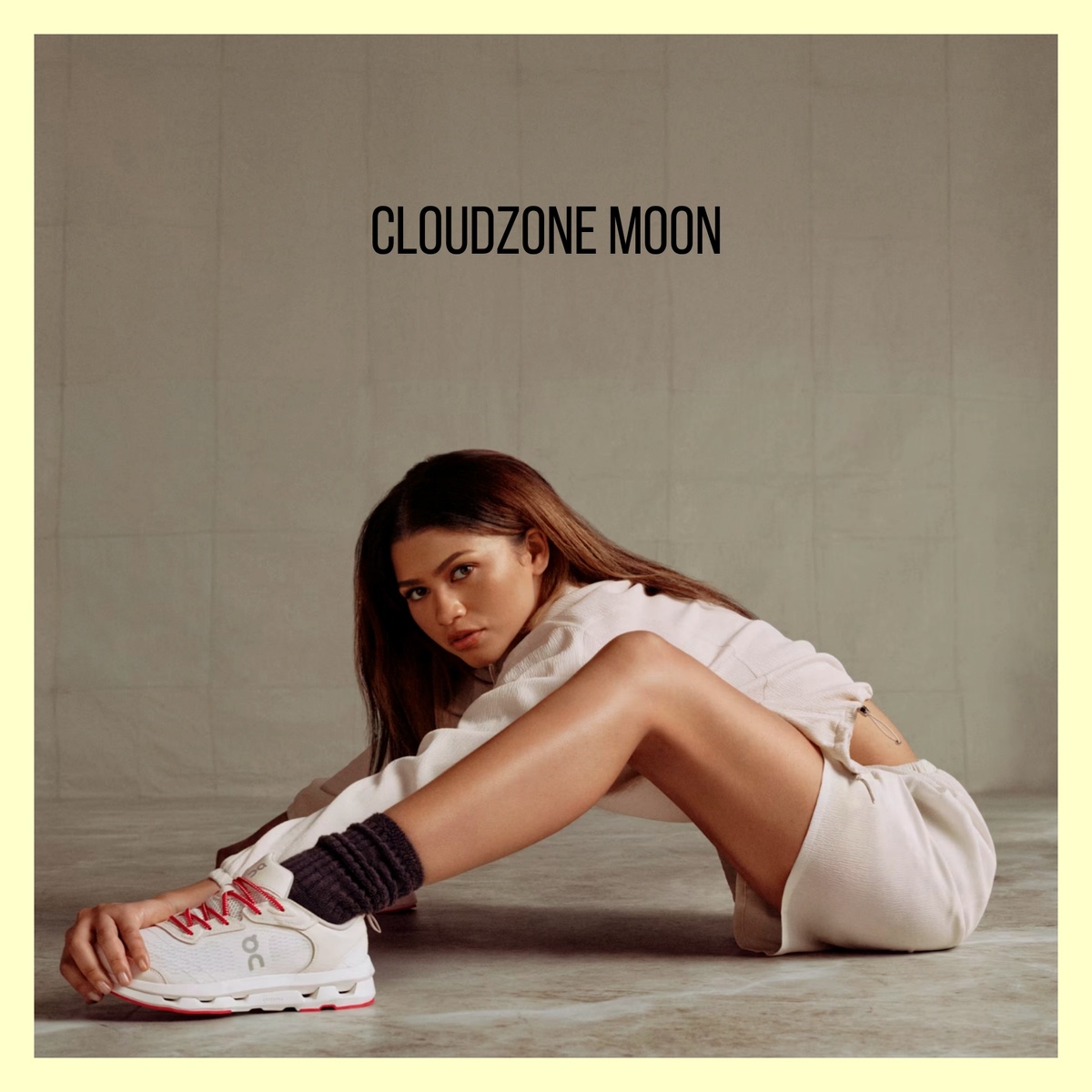 Первая коллаборация с брендом On Running, кроссовки Cloudzone Moon. Источник фото: сайт on.com Фотоколлаж автора статьи