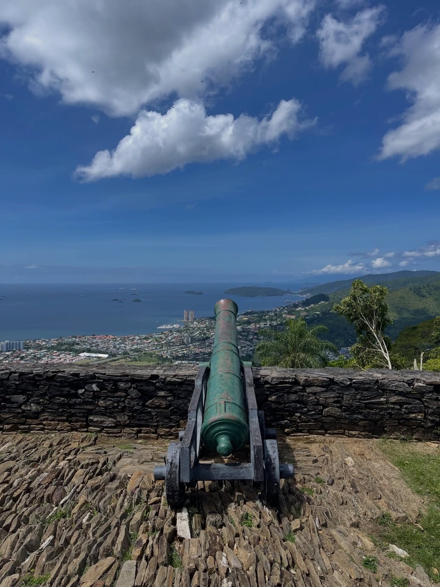 Фото из поста Шона Эскейга.