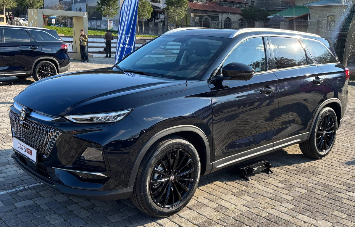Презентация нового кроссовера Changan CS75 Pro
