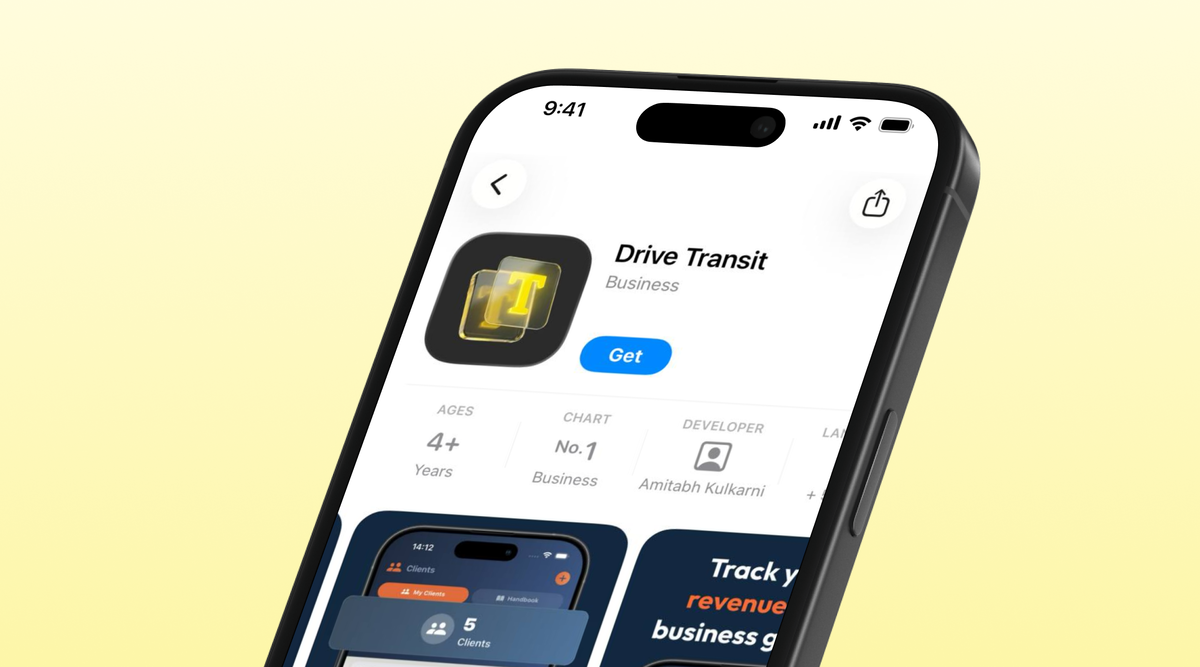   Т-Банк снова появился в App Store — теперь под видом сервиса перевозок. Фото: нейросеть