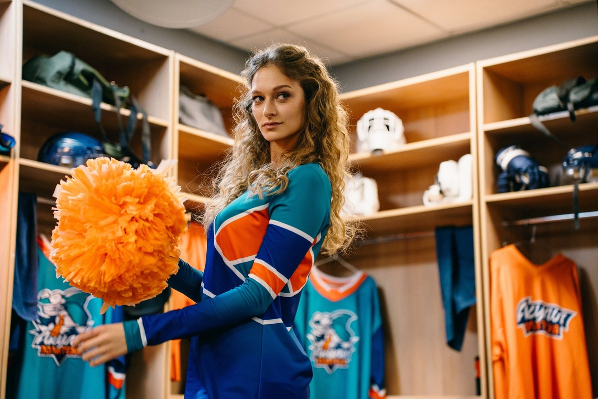 Кадр из сериала «Молодёжка. Новая смена» 2 сезон