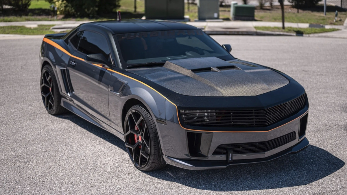 Chevrolet Camaro 2010 с двигателем Boeing