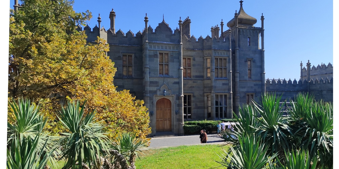 Отпуск в Алупке: 7 честных причин, почему этот курорт может разочаровать, и кому туда ехать точно не стоит