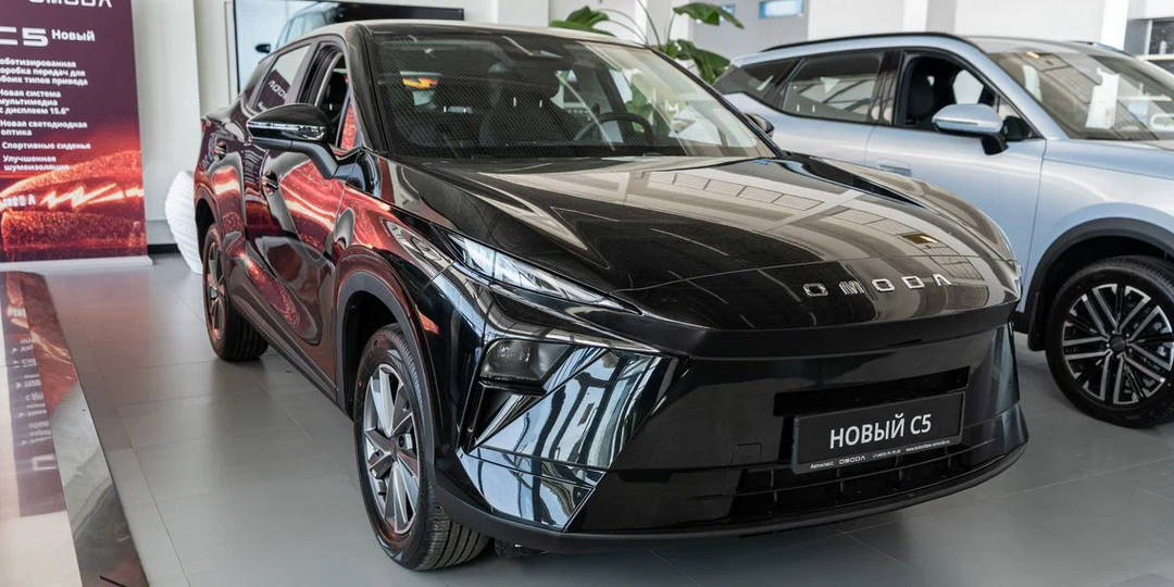 Заехал к дилеру. За сколько предложили мне купить Omoda C5 в новом кузове?