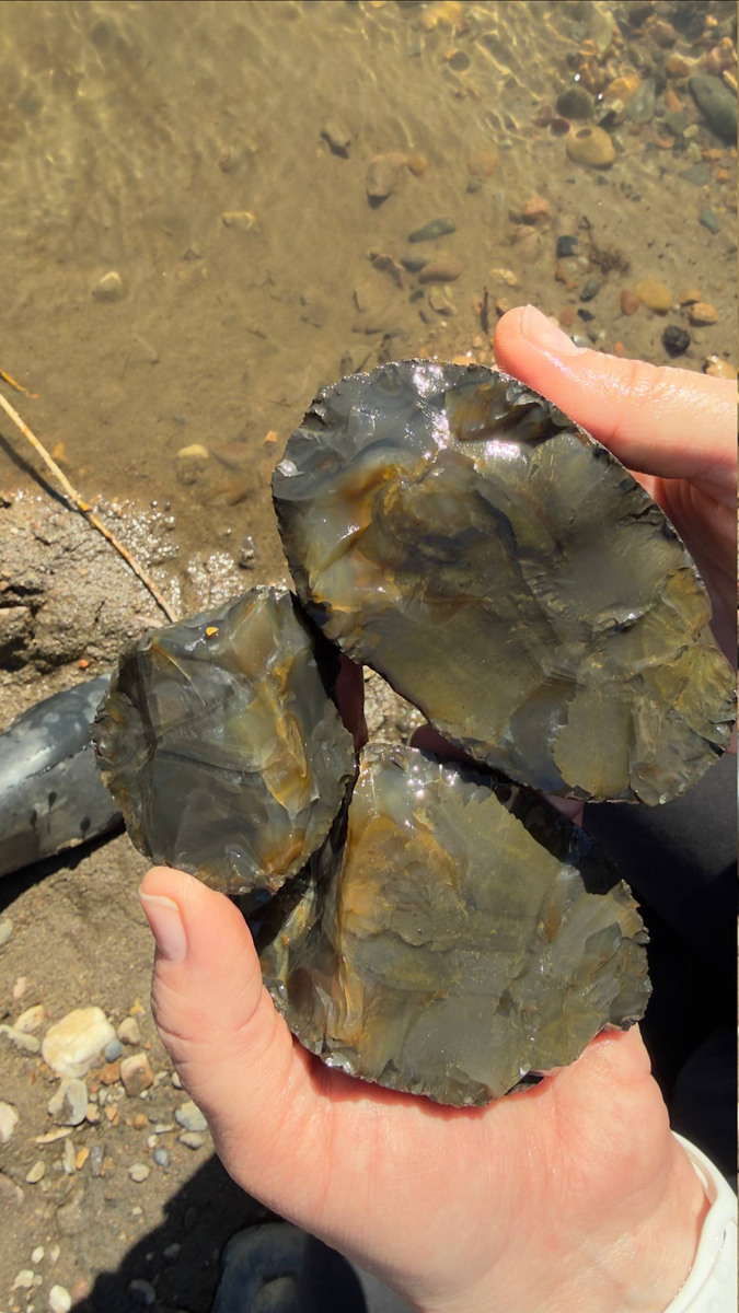 Огромные куски.