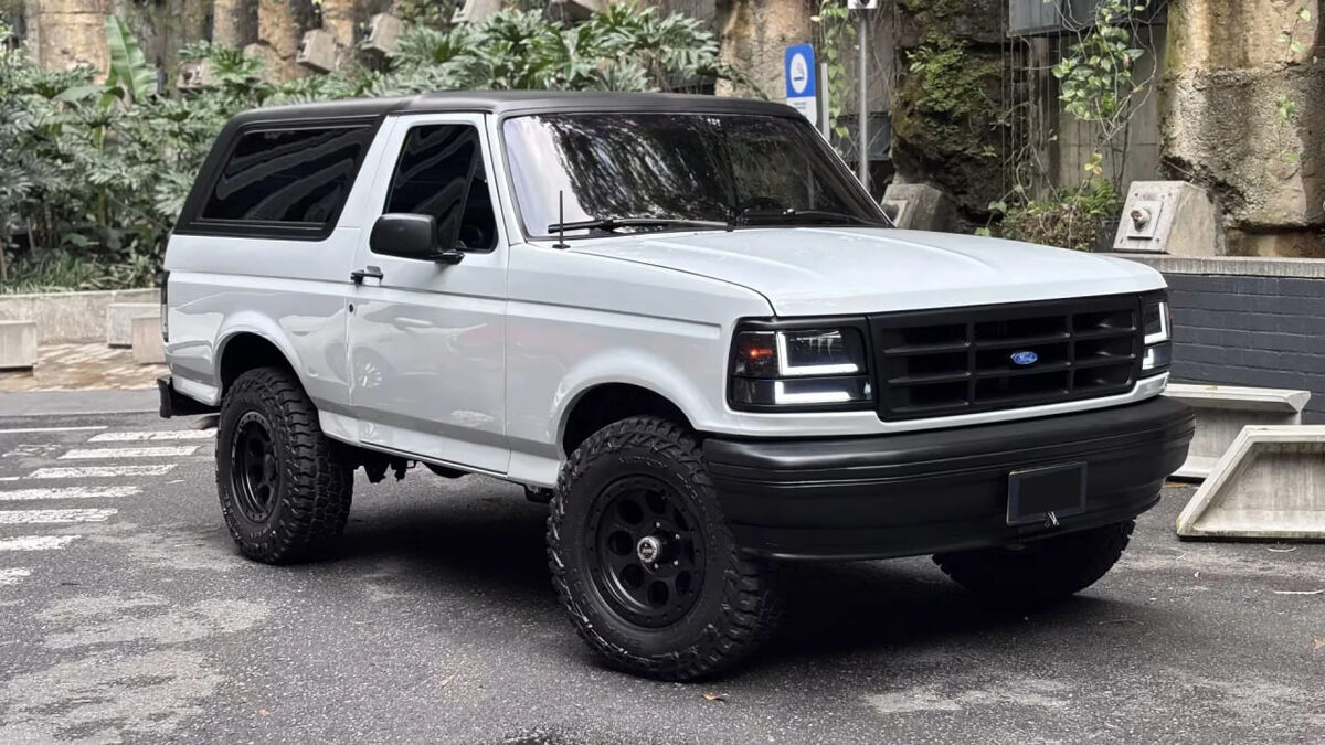 Ford Bronco