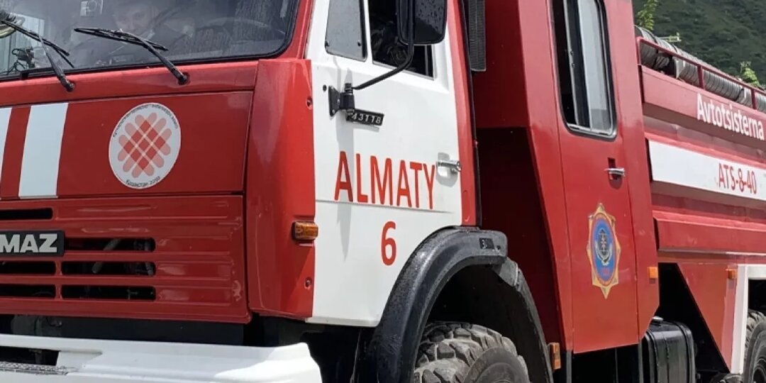 Пожарным могут разрешить ломать шлагбаумы и авто