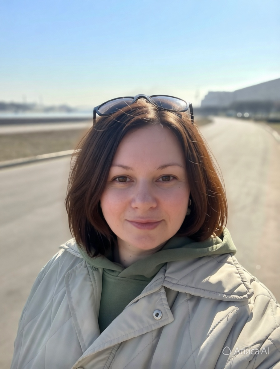 На этой фотографией поработал ИИ. Я была на ней какая-то бледная и попросила добавить себе румянца. Помимо румянца ИИ добавил мне щёчки и "покрасил" волосы в приятный шоколадный оттенок Теперь вот даже думаю, может и, правда, покрасится? :)